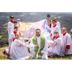 Missa no Morro do Cal reuniu mais de 400 fiéis em Campo Largo